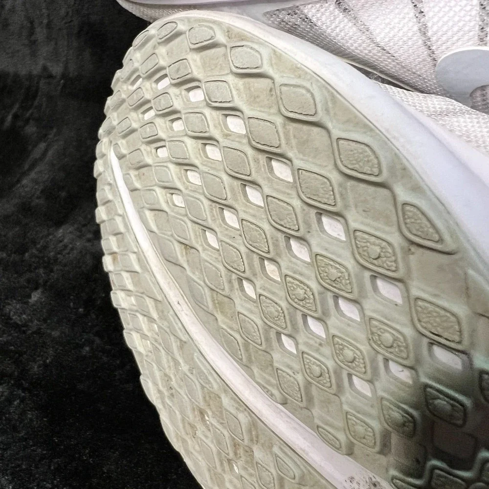 Nike Quest 5 DD0204-100 Men's 10 Running Shoes White Pure Platinum‎ Sneakers